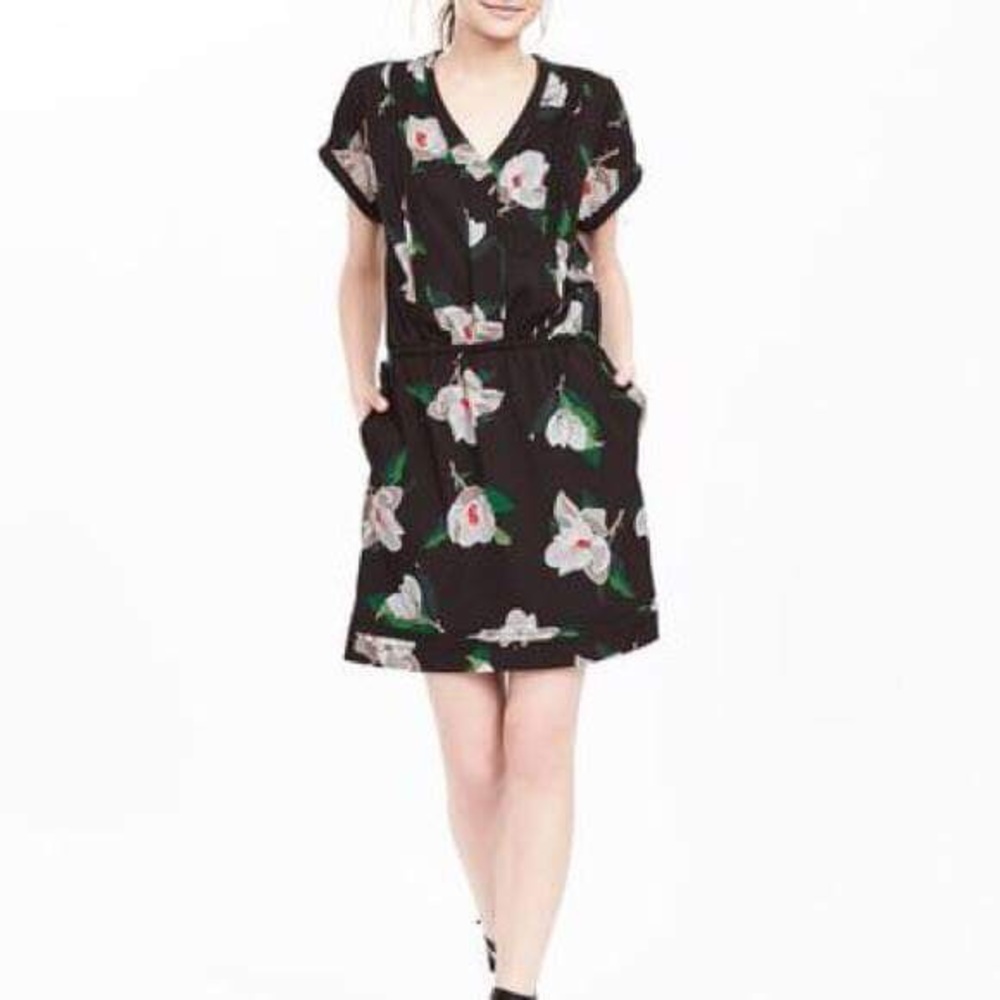 Banana Republic Black Floral Cap Sleeve Dress